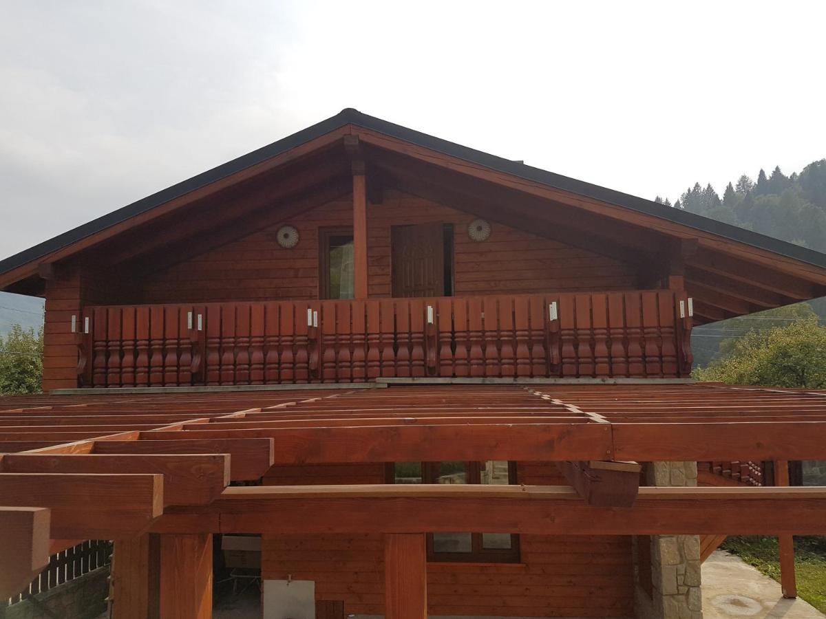 Atava Family House Hotel Yaremche Exterior photo